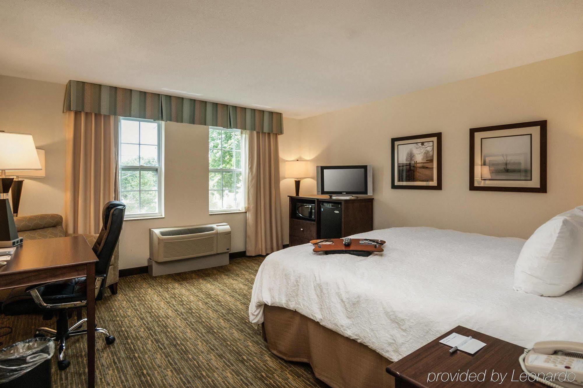 Hampton Inn Dover Exteriör bild